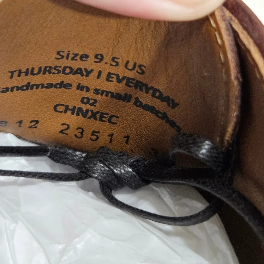 Thursday Executive Oxford Shoes Mens 9.5 Mahogany Brown Leather Cap Toe Dress